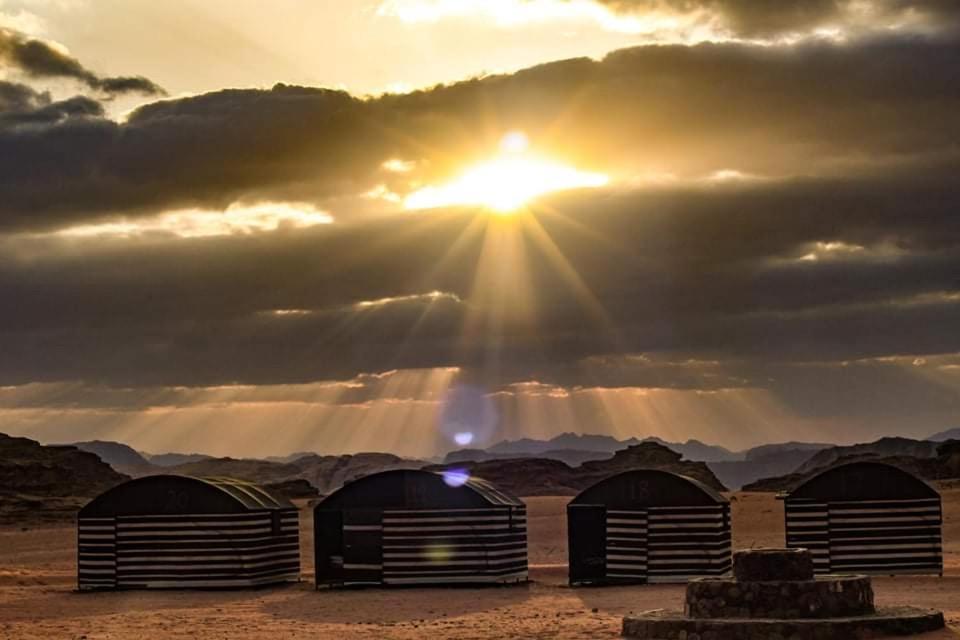 Desert Shine Camp Вади Рум Екстериор снимка
